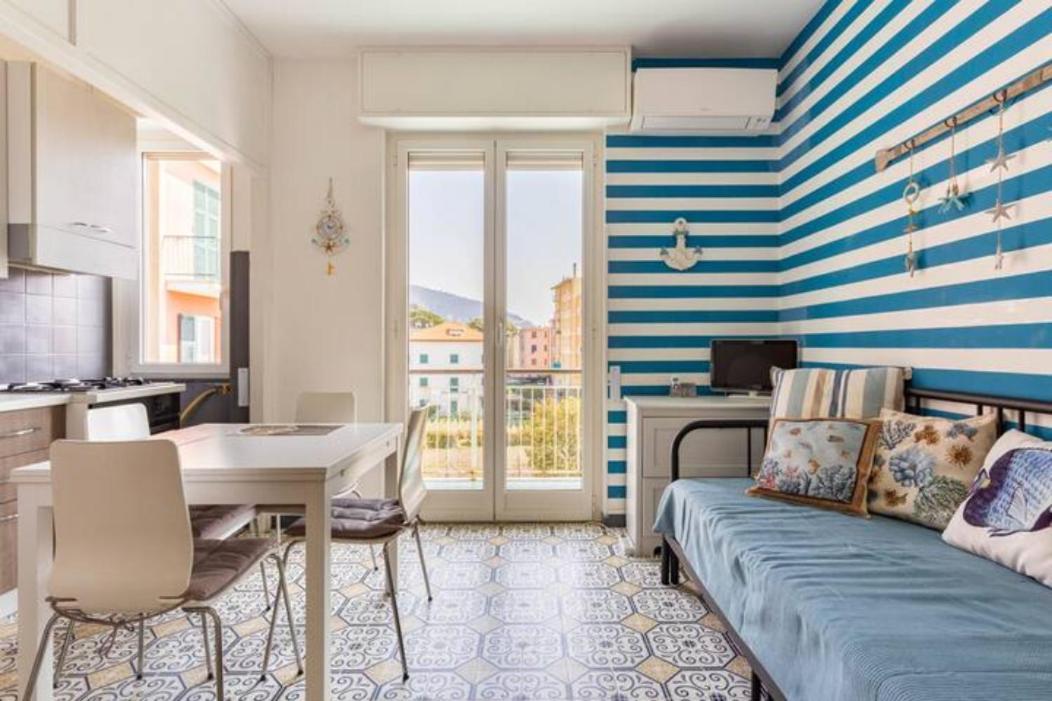 Aria Di Mare Apartment Lavagna Exterior photo